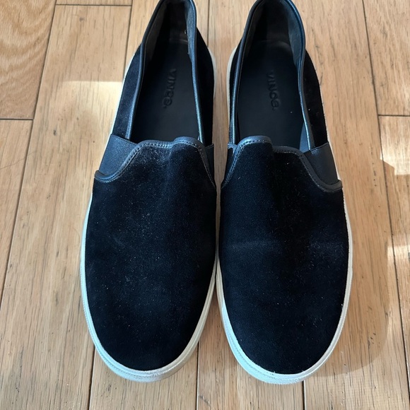 Vince Women's Preston Black Suede Slip-On Shoes size 10 very little wear - Picture 1 of 5